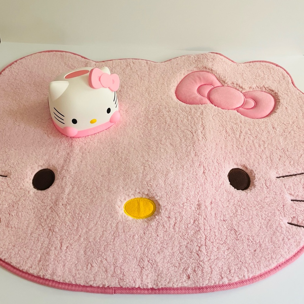 COPY - Hello Kitty Plush Pink Bathmat Area Rug Non-Slip Backing 33" x 27"